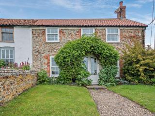 2 Bed in Salthouse NCC15 - Salthouse - 0