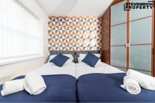 Spacious 5Bed House in Coven - - 8
