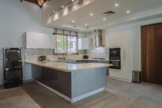 Luxury 3BR Villa, Private Pool, Gym & Jacuzzi - Ban Thalat Choeng Thale - 1