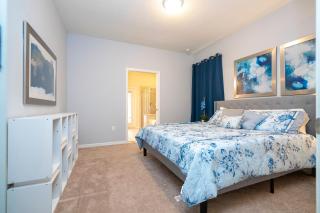 Family Resort Home w Private Pool BBQ 1868 - 1