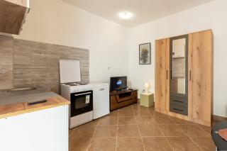 Babilonija Studio Apartment - Budva - 1