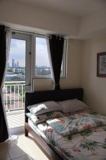 Kasara Urban Resort Elly's Pad with balcony - Manila - 1