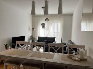 Cozy Central Apartment Nikšić - Nikšić - 8