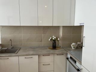 Cozy Central Apartment Nikšić - Nikšić - 3