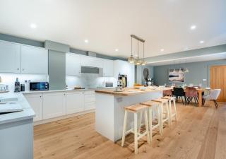 Watermans Vineyard Barn - Hurst Green - 7