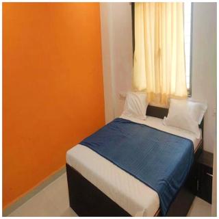 HOTEL Sai ! Santosh Near Shri Sai Baba Temple Shirdi - Free Wi-fi And Parking Facilities - A Best Budget Hotel In Shirdi - Shirdi - 3