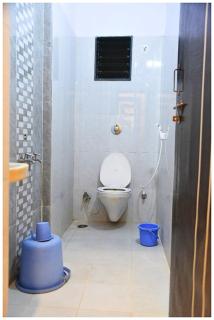 HOTEL Sai ! Santosh Near Shri Sai Baba Temple Shirdi - Free Wi-fi And Parking Facilities - A Best Budget Hotel In Shirdi - Shirdi - 2