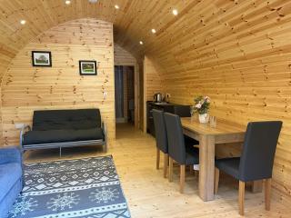 Birdie Glamping Pod - Great Totham - 8