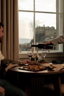 Moment George IV Bridge - Edinburgh - 9