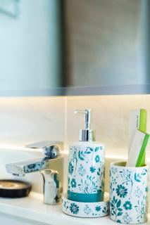 Stylish Beachfront 2BR Flat - 1