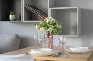 Stylish Apartment near Hala Arena Poznań by Noclegi Renters - 5