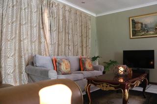 Private Bryanston Cottage, Garden, Uncapped Wi-Fi - Johannesburgo - 5