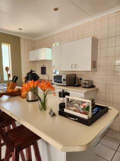 Private Bryanston Cottage, Garden, Uncapped Wi-Fi - Johannesburgo - 3