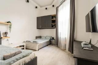 Budapest Bliss - Artistic Escape on Dob Street - Budapest - 8