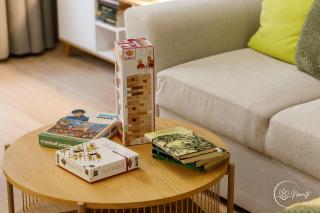 Namaste - Spacious Design Apartment near AUBG, 2 Terraces & Mountain View, Self check-in - 2