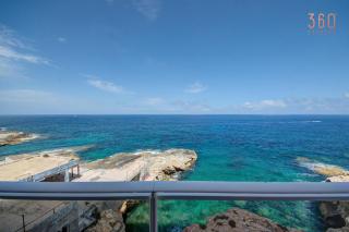 1BR on the Sliema Tigne waterfront with Terrace by 360 Estates - Sliema - 1
