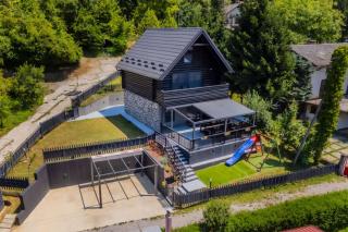 Luxury Holiday House with Sauna and Hot Tub - Lepajci - 8