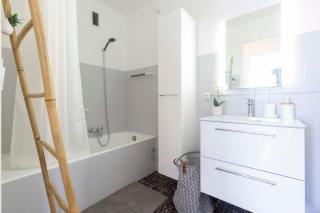 Center of Antibes spacious 2 br flat with terrace and air conditioning - Antibes - 2