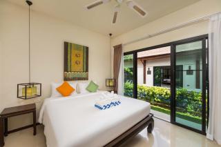 VILLA SAVU| 3 Bedroom Private Pool Villa in popular location near Naiharn Beach - Strand Nai Harn - 2