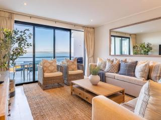 74 on Marine - Hermanus - 0