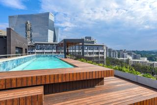 Chic Studio with Panoramic Sandton Views - Johannesburg - 5