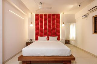 Opulence by Red Olive 3bhk AC Manyata Tech Park - 9