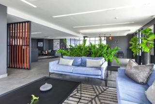 Chic Studio with Panoramic Sandton Views - Johannesburg - 8