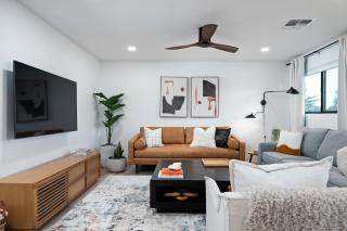 Beautifully Designed Home w Pool for Families and Groups - 1