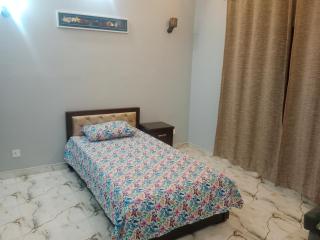 Malik House Ali block Bahria town karachi - 9