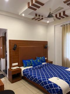 White Portico - Thekkady - 9