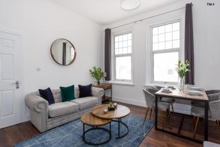 1 Bed Apartments, 2 Mins to Beach, Sleeps 4 - Southend-on-Sea - 3