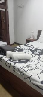 Young wild home stay - Ella - 3