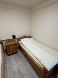 Mieszkanie do wynajęcia - - 7