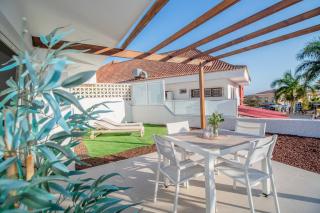 Newly refurbished bungalow in prime location - Playa de las Americas - 4