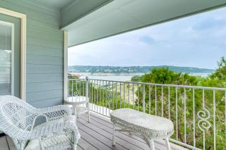 Beach and Pool Access at Lake Travis Family Getaway! - Point Venture - 0