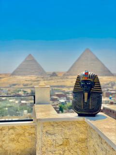 Pyramids Fort Hotel&Roof top - Nazlat as Sīsī - 0