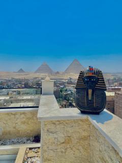 Pyramids Fort Hotel&Roof top - Nazlat as Sīsī - 9