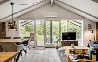 Lovely Home In Tarm With Jacuzzi - Tarm - 8