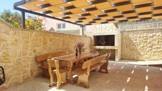 Vila RoSa a house next to the sea! - 2