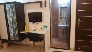 HOTEL Shradha! Saburi! Near Shri Sai Baba Temple - Free Wi-fi And Parking Facilities- A Top Rated Hotel In Shirdi - Shirdi - 2