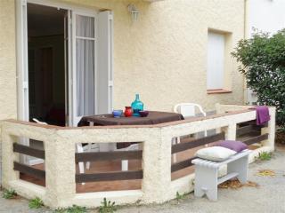 Appartement T2 avec Parking à 200m de la Plage - FR-1-388-93 - 8
