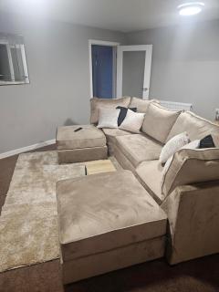 The Kemps Spacious 7BR Group Stay with Parking Ideal for Contractors & Long Stays - 6