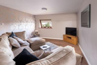 The Kemps Spacious 7BR 6 bathroom Villa ideal for trades and contracts Hosted by Langley Serviced Apartments - South Kessock - 8