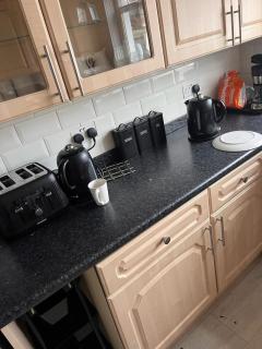 The Kemps Spacious 7BR 6 bathroom Villa ideal for trades and contracts Hosted by Langley Serviced Apartments - South Kessock - 3