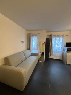 Cozy studio very close to train station - Nice - 4