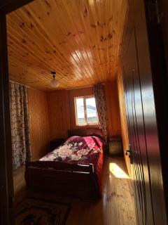 Bata GuesThouse - Adishi - 1
