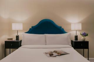 Sonder by Marriott Bonvoy Royal Garden Apartments New town - 1