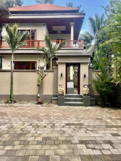 Adheaira Villa - Ubud - 3