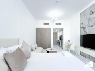 Serenity Lakes 5 Studio with Stunning Pool Views - 6