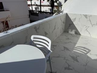 Central location, Americas, pool view sunny wifi - Playa de las Américas - 9